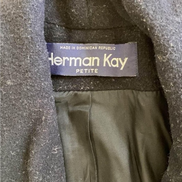 Coat size medium petite - Picture 3 of 3